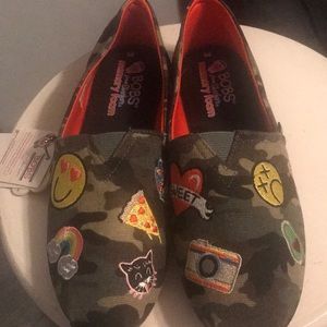 BOBS memory foam shoes. Camo color